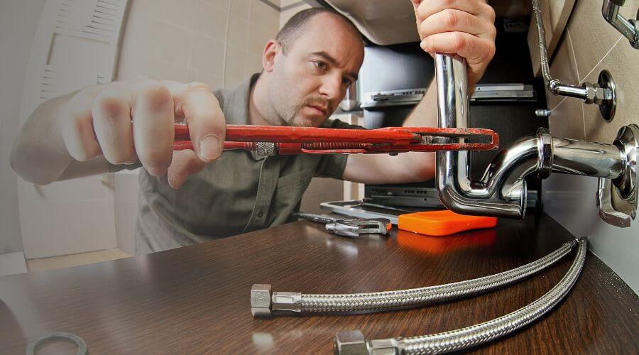 Expert burst pipe repair services in Grand Forks Afb, ND